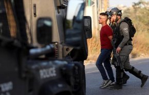 مراسلنا: الاحتلال يواصل الاعتقالات والاقتحامات في الخليل+ فيديو