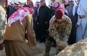 شاهد.. لحظة دفن أمير الكويت الراحل بمقبرة الصليبيخات