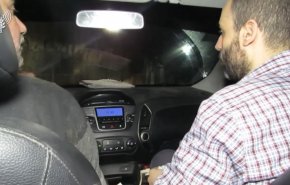 ظهور محمد السنوار في أحد أنفاق حماس وهو يستقل سيارة! 