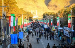 ویدیویی از مسیر گلزار شهدای کرمان بعداز حدود ١٨ساعت پس از انفجار دیروز