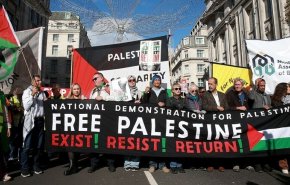 الشرطة البريطانية تستخدم العنف ضد مظاهرات داعمة لفلسطين

