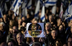 آلاف الاسرائيليين بعدة مدن يطالبون بإقالة نتنياهو
