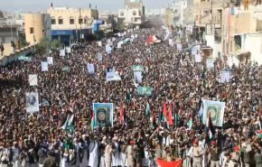 شاهد.. سخط الشعب اليمني ضد أميركا وبريطانيا والاحتلال