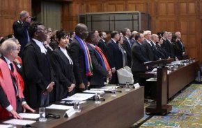 50 محاميا لجنوب أفريقيا بصدد اتخاذ خطوة جريئة ضد واشنطن ولندن!