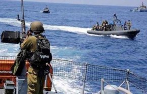 إبتلعوا الوقود!.. إصابة 7 جنود إسرائيليين في انقلاب سفينة حربية
