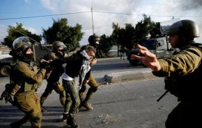 الاحتلال يشن حملة دهم واعتقالات واسعة في الضفة الغربية
