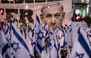 تظاهرات هزاران نفر علیه نتانیاهو در سرزمین های اشغالی + عکس