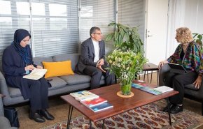 سفير إيران لدى نيروبي يجري محادثات حول البيئة مع مسؤولة أممية