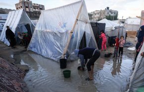 تفاقم معاناة نازحي غزة بسبب هطول الأمطار الغزيرة