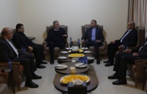 أمير عبد اللهيان يلتقي قادة فصائل المقاومة الفلسطينية في بيروت