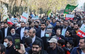 البيان الختامي لمسيرات ذكرى الثورة الإسلامية بإيران يدين جرائم الاحتلال في غزة
