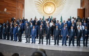 لوموند: الاتحاد الأفريقي يحظر 