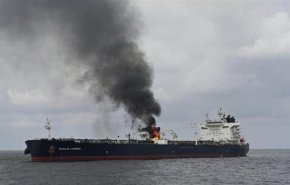 عمليات نوعية يمنية ضد ناقلة نفط وسفن حربية امريکية