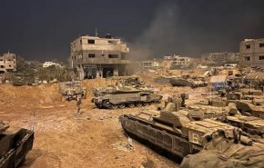 فریدمن: اسرائیل همزمان در سه جبهه مختلف شکست‌ خورده است