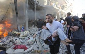 مئات الشهداء والجرحى في مجزرة مروّعة للإحتلال بشارع الرشيد بغزة