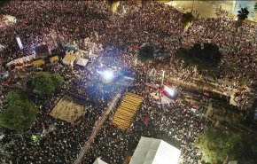 اقالة نتنياهو.. مطالب الاف المتظاهرين في تل أبيب +فيديو