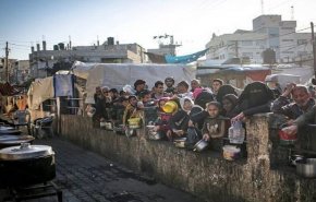 الإحتلال يواصل إستهداف منتظري المساعدات بقطاع غزة