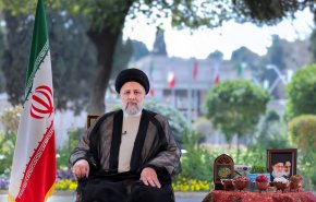 الرئيس الإيراني يهنىء بعيد النوروز ويؤكد أن الحكومة ستبذل الجهود لتحقيق شعار العام