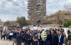 وقفة تضامنية أمام السفارة الروسية بدمشق تنديدا بهجوم 