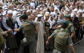 الاحتلال يمنع الآلاف من دخول الأقصى لأداء صلاة الجمعة الأخيرة من رمضان