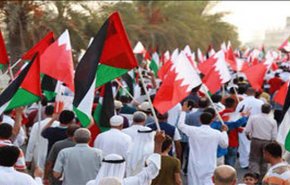 بحرینی‌ها همزمان با روز جهانی قدس در حمایت از مردم مظلوم فلسطین به خیابان آمدند+ فیلم
