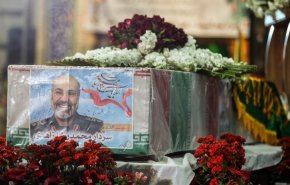 إقامة مراسم تشييع جثمان الشهيد زاهدي في أصفهان وسط إيران+فيديو وصور