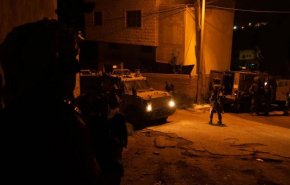 شاهد.. قوات الاحتلال تنفذ سلسلة اقتحامات في القدس والضفة