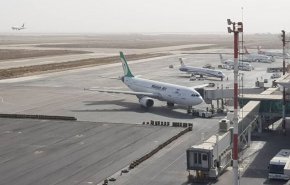 مطارات إيرانية كبرى توقف رحلاتها حتى يوم الاثنين