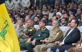 القائد العام للجيش: اي تهديد ضد ايران، يعقبه رد قاس