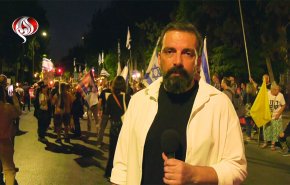 عشرات آلاف الاسرائيليين يتظاهرون مطالبين باستقالة نتنياهو
