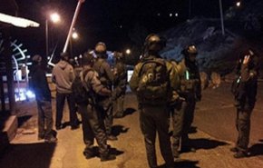 قوات الاحتلال تعتقل 4 شبان فلسطينيين من بلدة عرابة