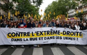آلاف يتظاهرون ضد اليمين المتطرّف في فرنسا 
