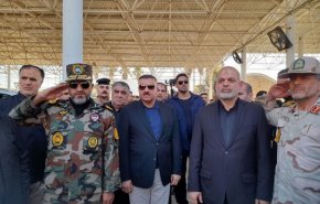 وزيرا داخلية ايران والعراق يناقشان خدمات الزوار في الحدود