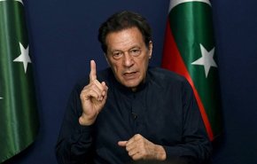 القضاء الباكستاني يعزز حضور حزب عمران خان في البرلمان