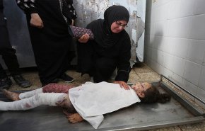استشهاد 5 مدنيين بينهم 3 اطفال بقصف الاحتلال مخيم المغازي للاجئين