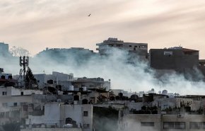 شاهد.. الاحتلال ينفذ عمليات جبانة خوفا من المواجهة بالضفة! 