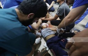 13شهيدا باستهداف مخيم البريج وخيام نازحين وسط القطاع ومسجد في رفح