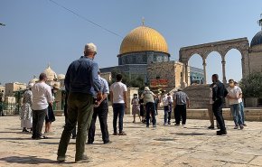 دائرة أوقاف القدس: مئات المستوطنين اقتحموا المسجد الأقصى