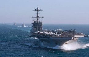 دخول مجموعة حاملة الطائرات الضاربة هاري إس ترومان البحر الأحمر