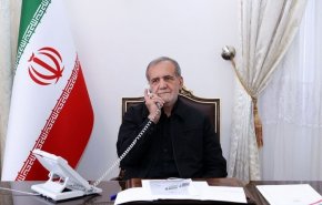 بزشکیان خلال حديثه مع رئيس وزراء أرمينيا: نرحب بالسلام بين الجيران