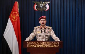 حاملة الطائرات الأميركية ترومان تحت مرمى المقذوفات اليمنية

