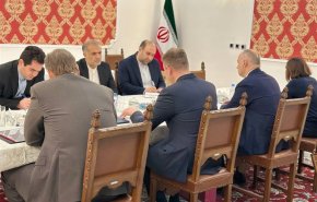 إيران وروسيا تؤكدان على التعاون في مجال الطاقة النووية