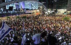 شاهد تل أبيب تخفّض مطالبها وتطالب بالإفراج عن 11 أسيرا لدى حماس 