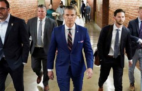 دومينو الإقالات في البنتاغون بعد فضيحة سيغنال