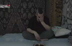 شاهد..القسام تنشر رسالة لأسير إسرائيلي من داخل الأنفاق 
