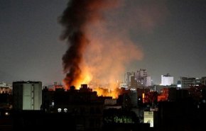 العدوان الأمريكي يشن غارات جوية على صنعاء