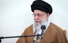 رهبر انقلاب: خط ائمه «خط ایستادگی و استقامت» است