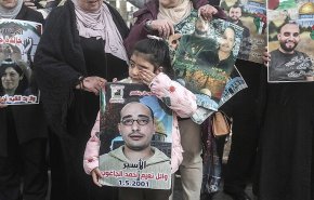 وصول 11 أسيرا فلسطينيا لمستشفى غزة الأوروبي