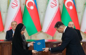 إيران وآذربيجان توقعان 7 مذكرات تفاهم للتعاون في مختلف القطاعات