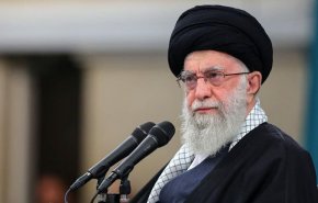 قائد الثورة: أهم مهمة للحوزة العلمية هو توفير أرضية للحضارة الإسلامية الجديدة